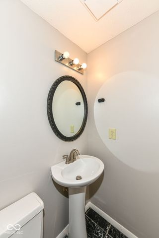 10348 E 25th Street, Indianapolis, IN 46229