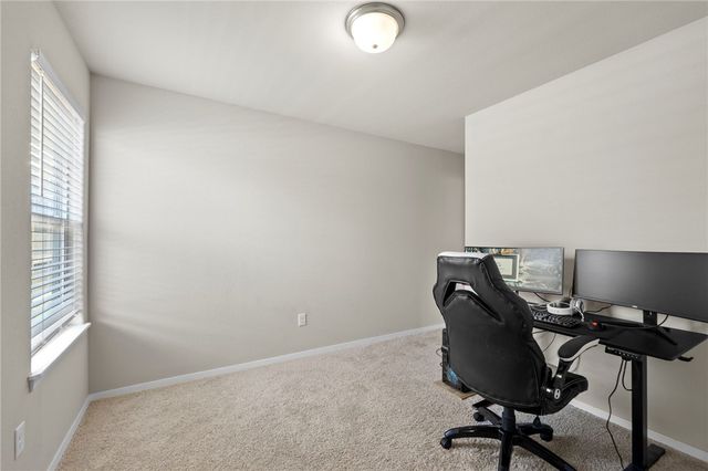 527 Woodcreek Loop, Lowell, AR 72745