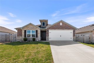 527 Woodcreek Loop, Lowell, AR 72745