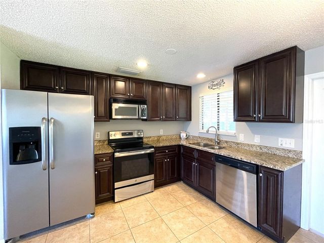 907 RED BAY TERRACE NW, Port Charlotte, FL 33948