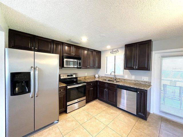 907 RED BAY TERRACE NW, Port Charlotte, FL 33948