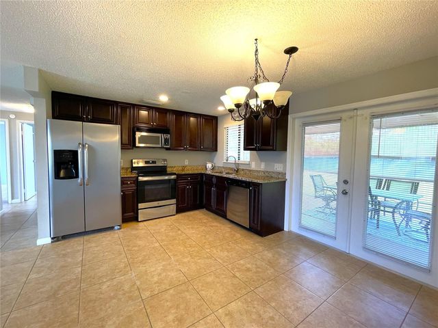 907 RED BAY TERRACE NW, Port Charlotte, FL 33948