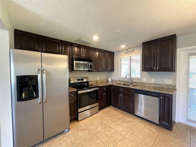 907 RED BAY TERRACE NW, Port Charlotte, FL 33948