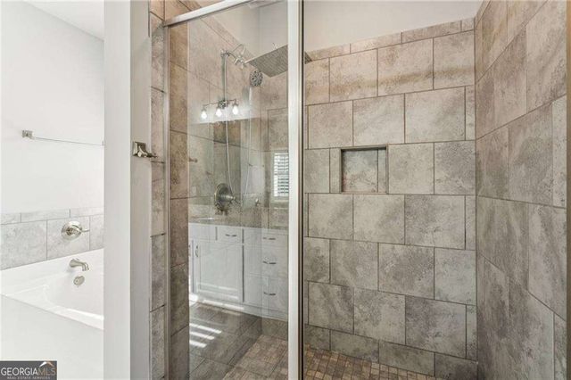 8711 Hardwood Trail, Lula, GA 30554