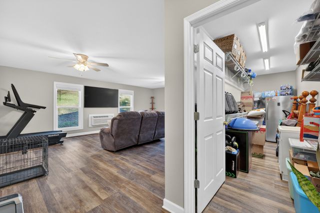 113 Poorhouse Rd, Taft, TN 38488