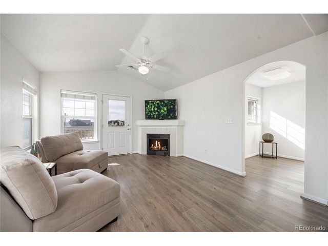 3746 Ponderosa Ct 6, Evans, CO 80620