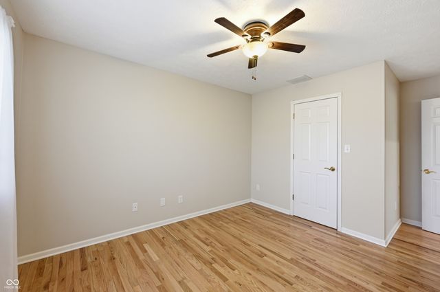 4712 Auburn Ford, Greenwood, IN 46142