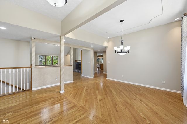 4712 Auburn Ford, Greenwood, IN 46142