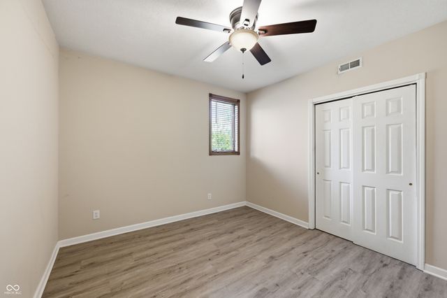 4712 Auburn Ford, Greenwood, IN 46142