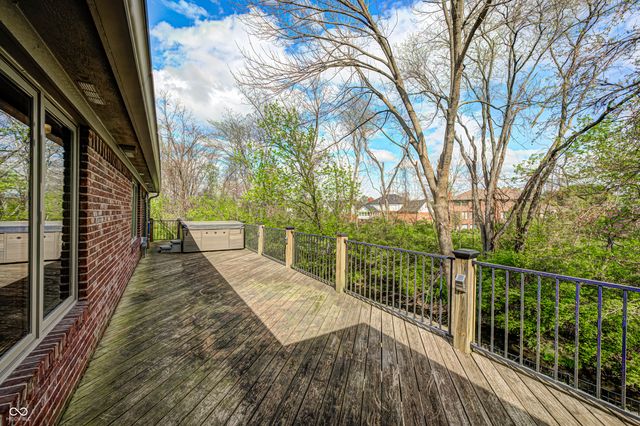 4712 Auburn Ford, Greenwood, IN 46142