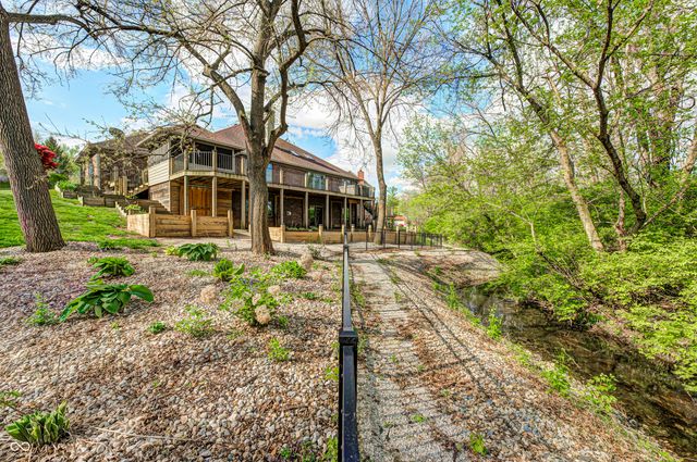 4712 Auburn Ford, Greenwood, IN 46142