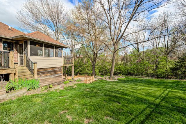 4712 Auburn Ford, Greenwood, IN 46142