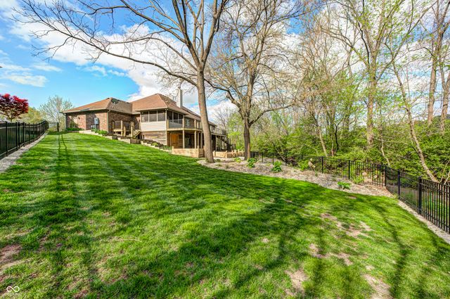 4712 Auburn Ford, Greenwood, IN 46142