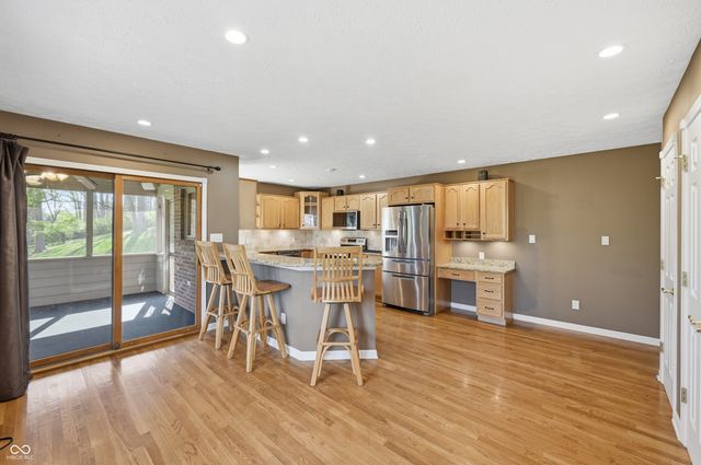 4712 Auburn Ford, Greenwood, IN 46142