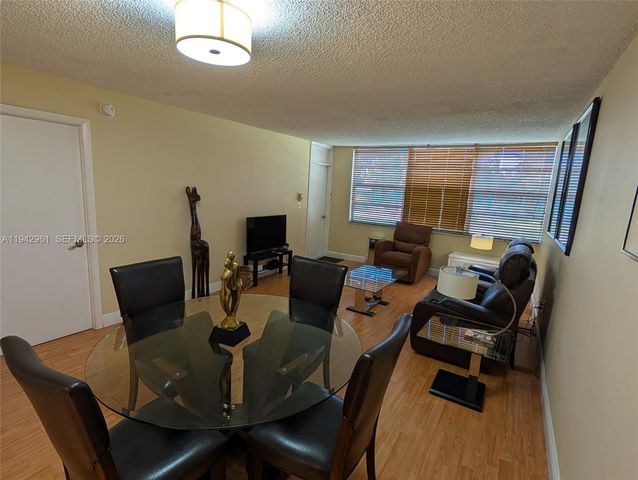 900 Saint Charles Pl L6, Pembroke Pines, FL 33026