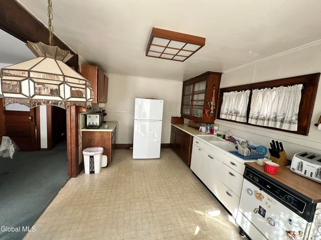 456 2nd Street, Troy, NY 12180