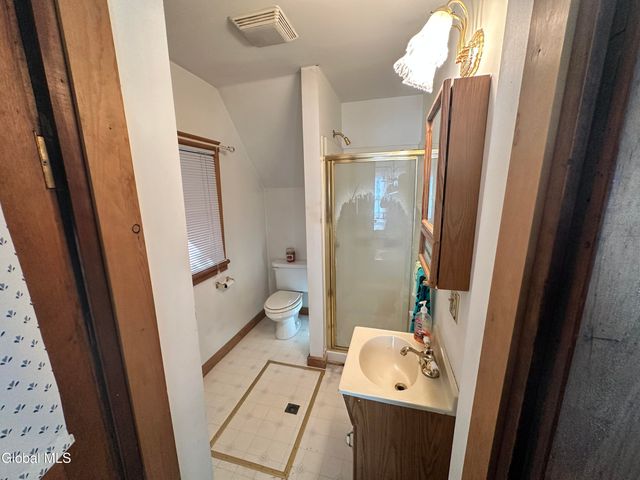 456 2nd Street, Troy, NY 12180