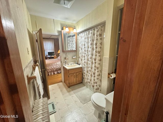 456 2nd Street, Troy, NY 12180