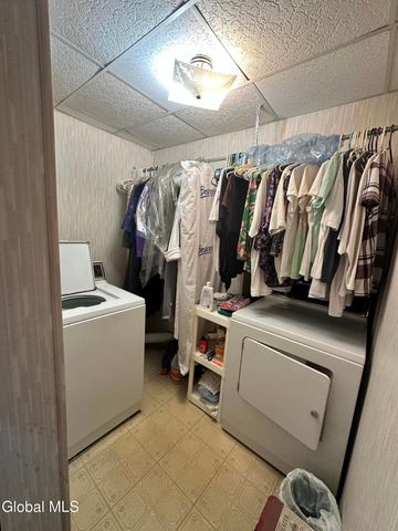 456 2nd Street, Troy, NY 12180