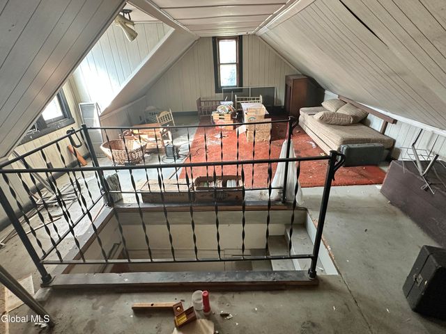 456 2nd Street, Troy, NY 12180