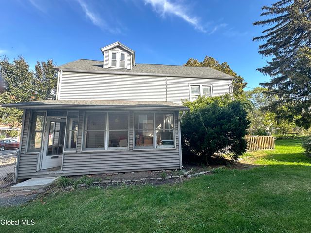 456 2nd Street, Troy, NY 12180