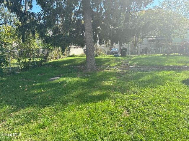 456 2nd Street, Troy, NY 12180