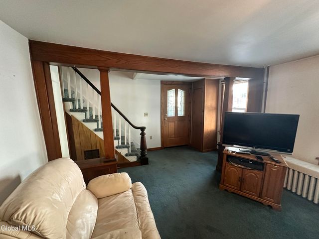 456 2nd Street, Troy, NY 12180