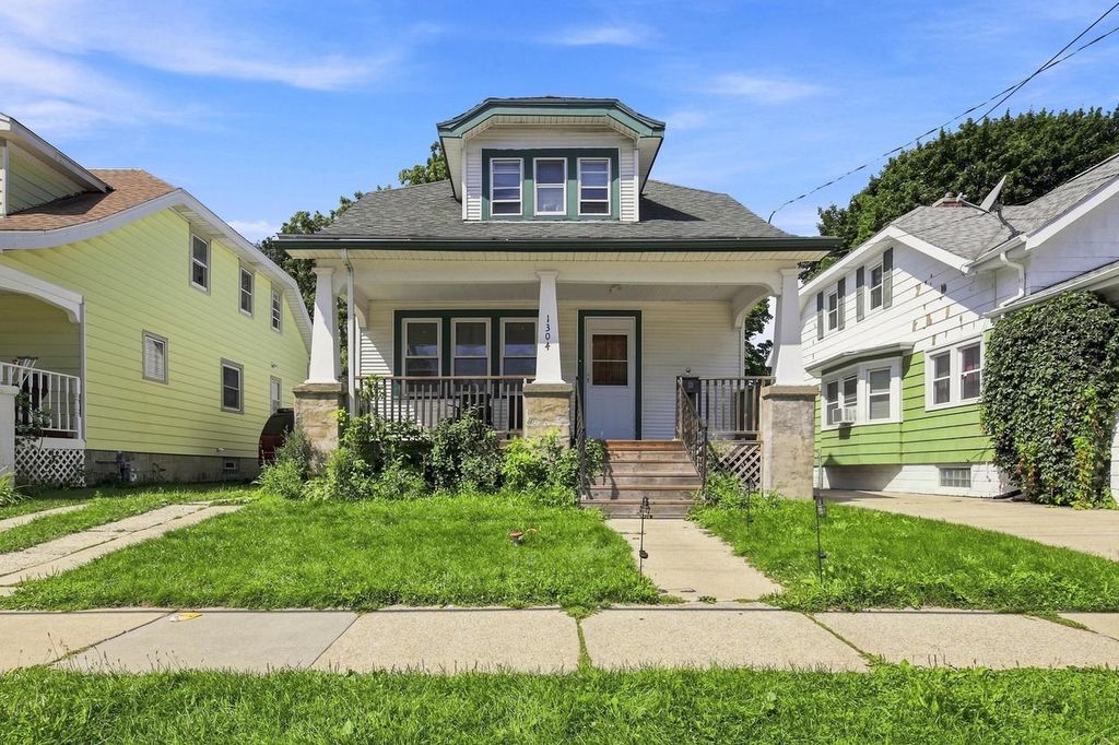 1304 Marquette STREET, Racine, WI 53404