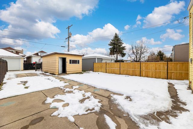 2507 S 57th Avenue, Cicero, IL 60804