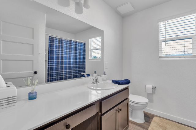 1574 Exeter Ct, Plumas Lake, CA 95961