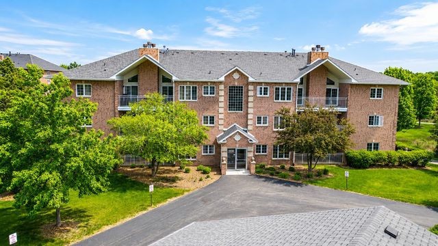 11535 Settlers Pond Way 8-1B, Orland Park, IL 60467