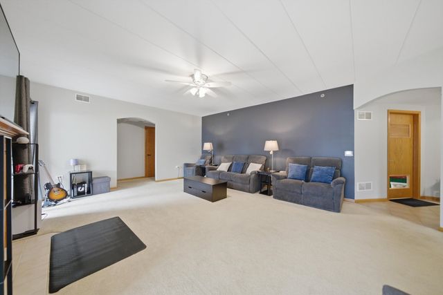 11535 Settlers Pond Way 8-1B, Orland Park, IL 60467