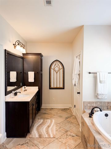 9155 Thetford Way, Montgomery, AL 36117