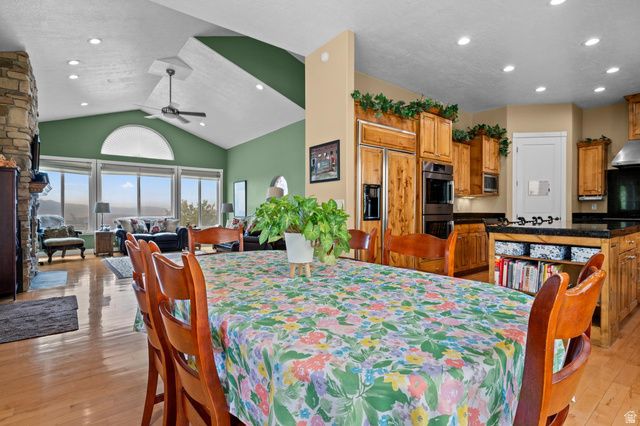 708 N EAGLERIDGE DR, Bountiful, UT 84010