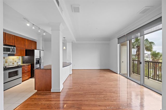 3333 Allen Parkway 505, Houston, TX 77019