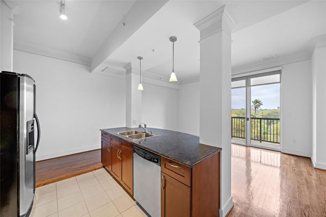 3333 Allen Parkway 505, Houston, TX 77019