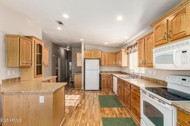 1890 N RIDGE Way, Casa Grande, AZ 85122