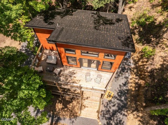 2672 Sulpher Springs Road, Sevierville, TN 37862