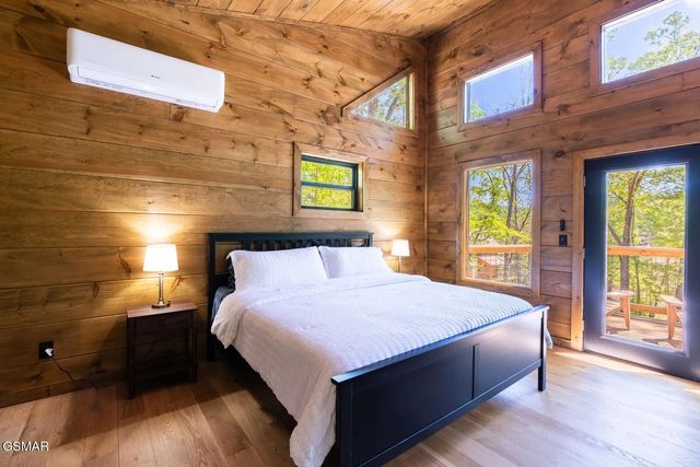 2672 Sulpher Springs Road, Sevierville, TN 37862