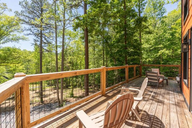 2672 Sulpher Springs Road, Sevierville, TN 37862
