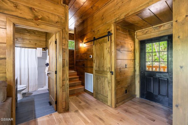 2672 Sulpher Springs Road, Sevierville, TN 37862