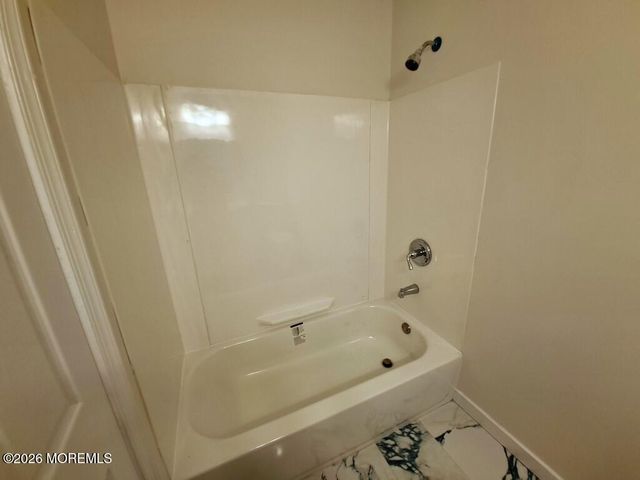 1125 Seaman Avenue, Beachwood, NJ 08722