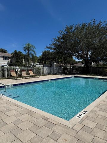 819 NW 42 Place 819, Deerfield Beach, FL 33064