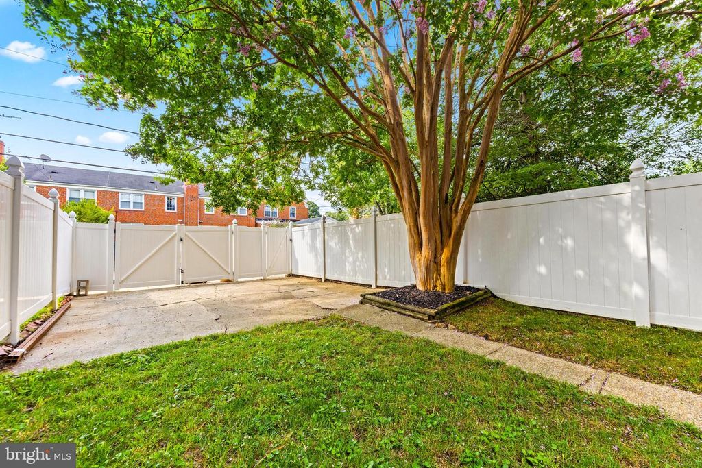 1523 DOXBURY RD, Baltimore, MD 21286