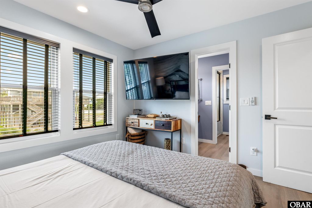 Image 28 of property listing at 4321 Lindbergh Avenue, Kitty Hawk, NC 27949