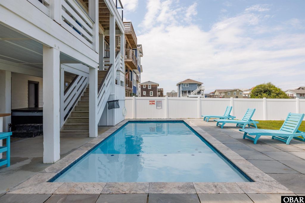 Image 9 of property listing at 4321 Lindbergh Avenue, Kitty Hawk, NC 27949