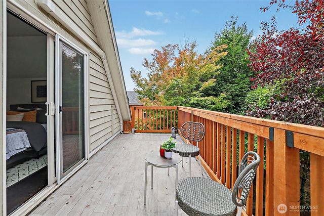949 25th Avenue S, Seattle, WA 98144