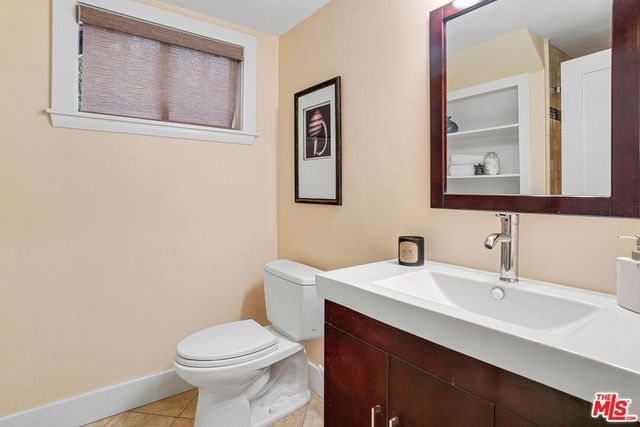 1100 N Beverly Glen Boulevard, Los Angeles, CA 90077