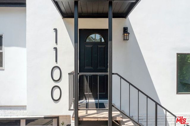 1100 N Beverly Glen Boulevard, Los Angeles, CA 90077