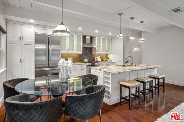 1100 N Beverly Glen Boulevard, Los Angeles, CA 90077